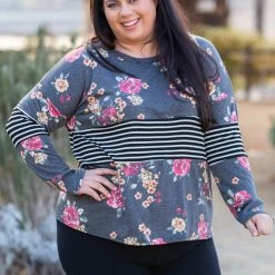 Boutique Simplified Middle Of The Road Colorblock Top