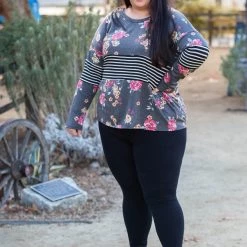 Boutique Simplified Middle Of The Road Colorblock Top 15 Boutique Simplified Middle Of The Road Colorblock Top