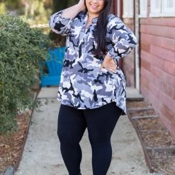 Boutique Simplified Master Of Disguise 3/4 Sleeve Top New Arrivals