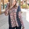 Boutique Simplified New Arrivals Flower Gazing Long Sleeve Top