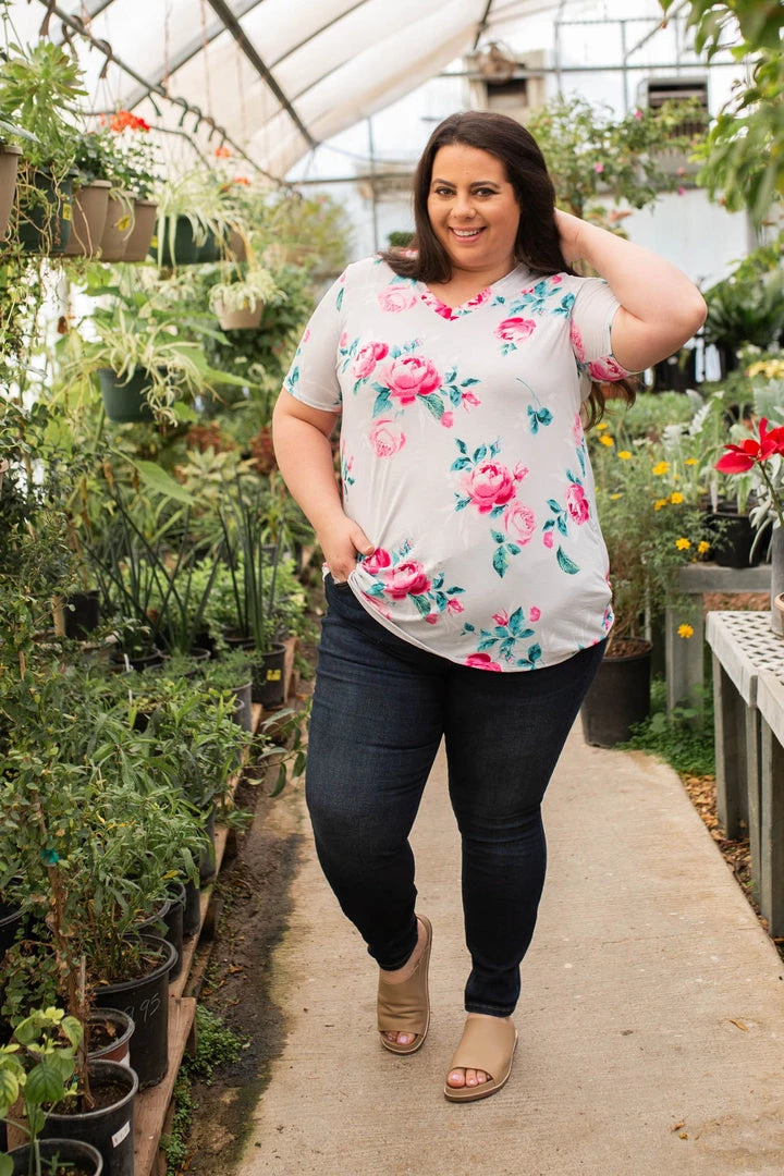 Boutique Simplified New Arrivals Blissful Floral Short Sleeve Top 11 Boutique Simplified New Arrivals Blissful Floral Short Sleeve Top