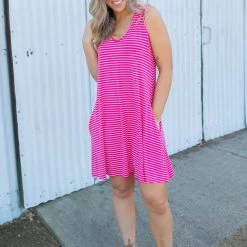 Boutique Simplified New Arrivals Hot To Trot Sleeveless Swing Dress In Hot Pink