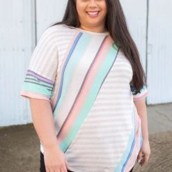 Boutique Simplified Flashback Short Sleeve Top New Arrivals