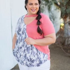 Boutique Simplified New Arrivals Two Sided Choker Top