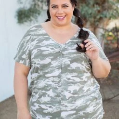 Boutique Simplified Never Hide Reversible Top