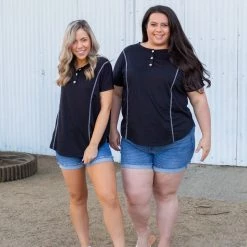 Boutique Simplified Bound To You Short Sleeve Top