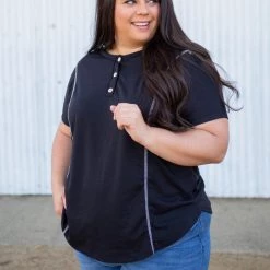 Boutique Simplified Bound To You Short Sleeve Top