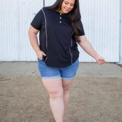 Boutique Simplified Bound To You Short Sleeve Top