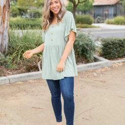 Boutique Simplified New Arrivals Precious Meadows Flutter Sleeve