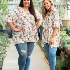 Boutique Simplified Spring Blossoms Short Sleeve Top