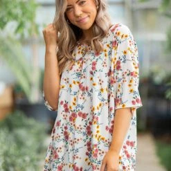 Boutique Simplified Spring Blossoms Short Sleeve Top