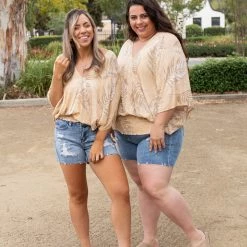 Boutique Simplified Vintage Leaf Dolman