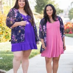 Boutique Simplified Midnight Floral Kimono