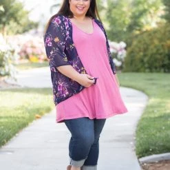 Boutique Simplified Midnight Floral Kimono