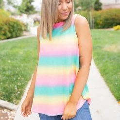 Boutique Simplified Totally Radical Sleeveless Top