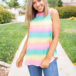 Boutique Simplified Totally Radical Sleeveless Top