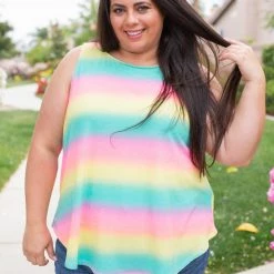 Boutique Simplified Totally Radical Sleeveless Top