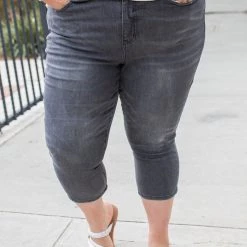 Boutique Simplified New Arrivals Smoky Mountains Judy Blue Capris