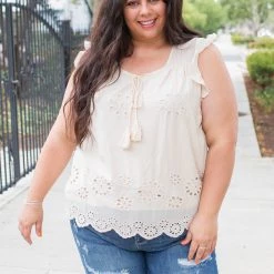 Boutique Simplified Summer Days Eyelet Top New Arrivals