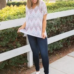 Boutique Simplified Zig To The Zag Short Sleeve Top