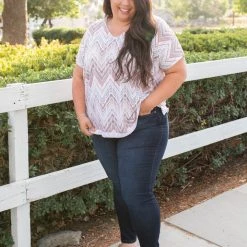 Boutique Simplified Zig To The Zag Short Sleeve Top