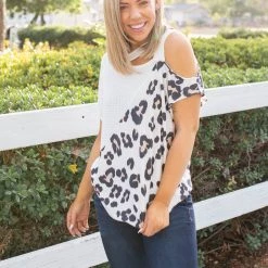Boutique Simplified Too Wild To Tame Short Sleeve Top