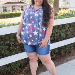 Boutique Simplified New Arrivals Patriotic Plaid Short Sleeve Hoodie