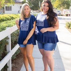 Boutique Simplified Royal Coat Of Arms Ruffled Top New Arrivals 12 Boutique Simplified Royal Coat Of Arms Ruffled Top New Arrivals