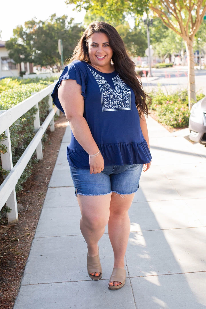 Boutique Simplified Royal Coat Of Arms Ruffled Top New Arrivals 9 Boutique Simplified Royal Coat Of Arms Ruffled Top New Arrivals