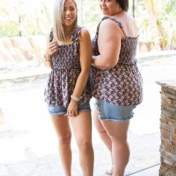 Boutique Simplified New Arrivals Delightfully Dainty Sleeveless Top 12 Boutique Simplified New Arrivals Delightfully Dainty Sleeveless Top