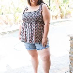 Boutique Simplified New Arrivals Delightfully Dainty Sleeveless Top 17 Boutique Simplified New Arrivals Delightfully Dainty Sleeveless Top