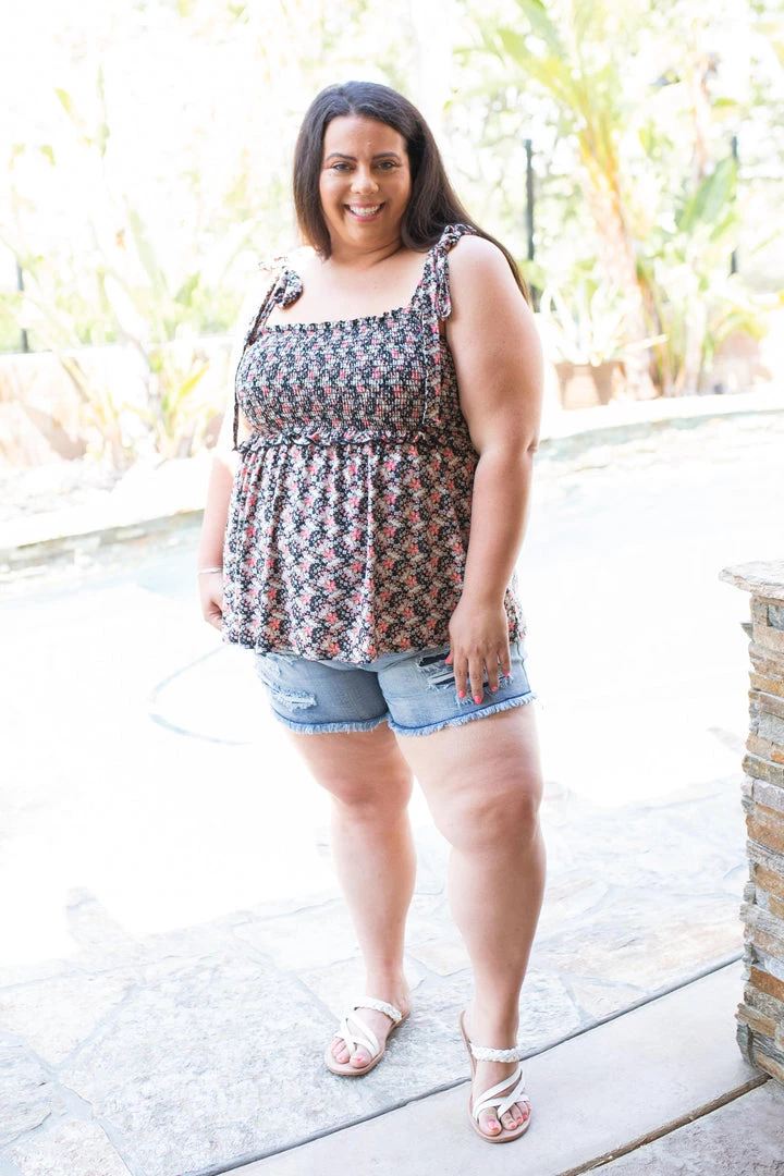 Boutique Simplified New Arrivals Delightfully Dainty Sleeveless Top 10 Boutique Simplified New Arrivals Delightfully Dainty Sleeveless Top