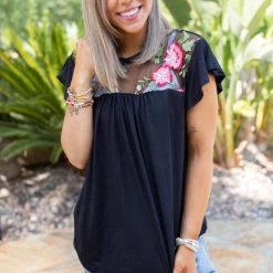 Boutique Simplified Modern Matriarch Flutter Sleeve