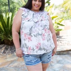 Boutique Simplified Heart Of Dixie Sleeveless Top