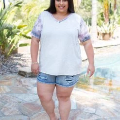 Boutique Simplified Crystal Geode Short Sleeve Top 19 Boutique Simplified Crystal Geode Short Sleeve Top