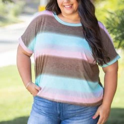 Boutique Simplified New Arrivals Gradiently Striped Boxy Tee 16 Boutique Simplified New Arrivals Gradiently Striped Boxy Tee