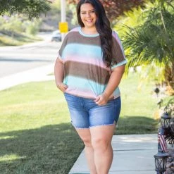 Boutique Simplified New Arrivals Gradiently Striped Boxy Tee 19 Boutique Simplified New Arrivals Gradiently Striped Boxy Tee