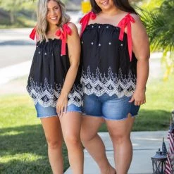 Boutique Simplified Smooth Criminal Sleeveless Top