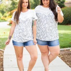 Boutique Simplified Chantilly Lace Dolman New Arrivals