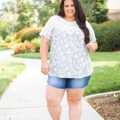 Boutique Simplified Chantilly Lace Dolman New Arrivals