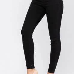 Boutique Simplified Basic Black Judy Blue Skinnies