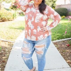 Boutique Simplified Rustic Floral Long Sleeve Top New Arrivals