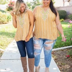 Boutique Simplified Make A Statement Sleeveless Top