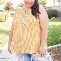 Boutique Simplified Make A Statement Sleeveless Top