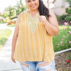 Boutique Simplified Make A Statement Sleeveless Top