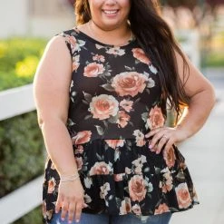 Boutique Simplified Rustic Rose Sleeveless Top