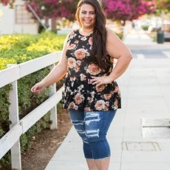 Boutique Simplified Rustic Rose Sleeveless Top