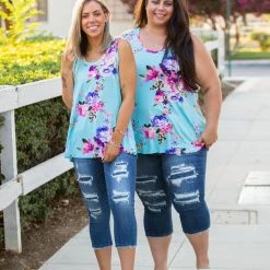 Boutique Simplified New Arrivals Marvelous Floral Tank