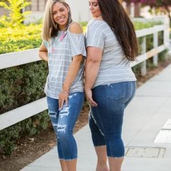 Boutique Simplified New Arrivals Flirty & Fun Short Sleeve Top