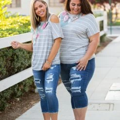 Boutique Simplified New Arrivals Flirty & Fun Short Sleeve Top